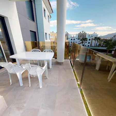 Jacinto By On Travel