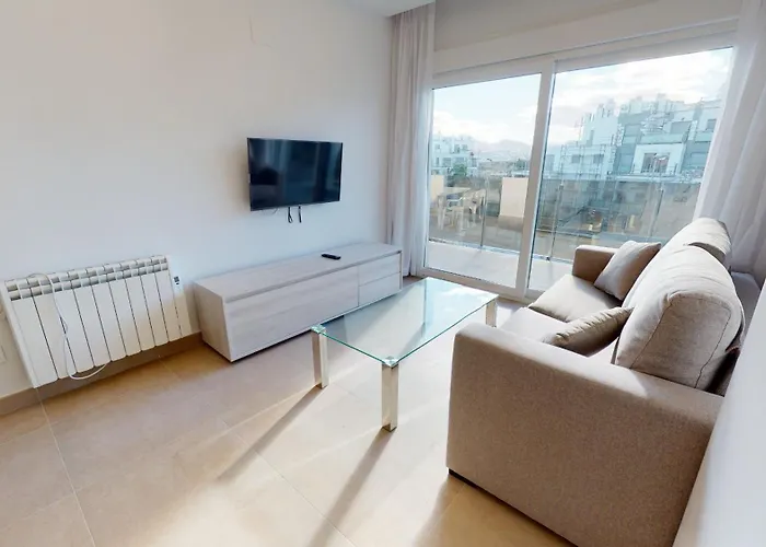 Jacinto By On Travel * Oliva